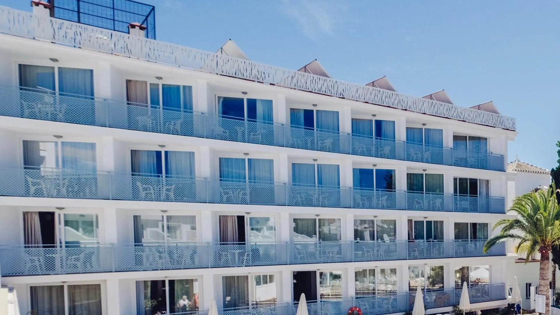 Hotel Villa Flamenca Нерха