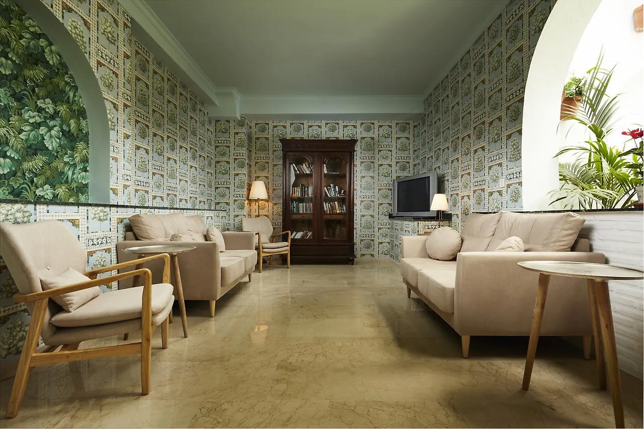Hotel Villa Flamenca Нерха